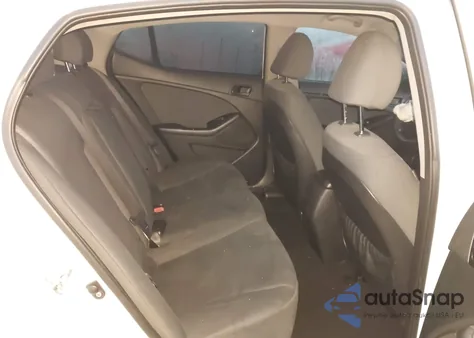 2015 Kia Optima Lx z USA, uszkodzony, nr VIN KNAGM4A77F5634632